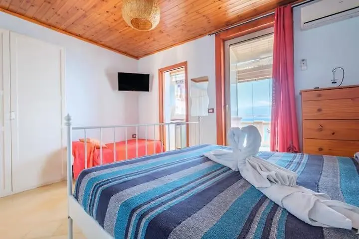 Apartmán Blue Eden Strait Messina 0*,  Itálie
