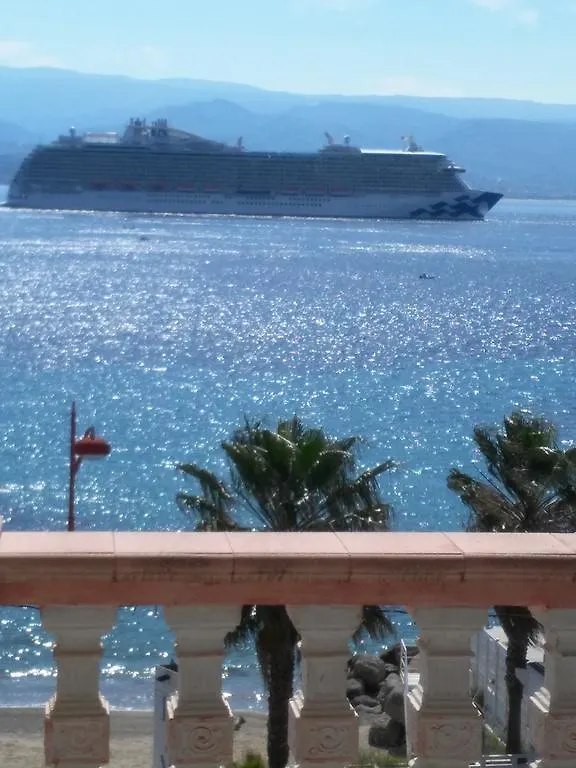 Apartmán Blue Eden Strait Messina 0*,  Itálie