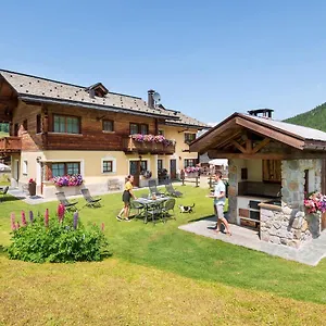 https://chalet-rosita.it-lombardy.com
