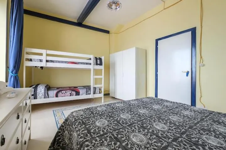 Blue Eden Strait Apartment Messina