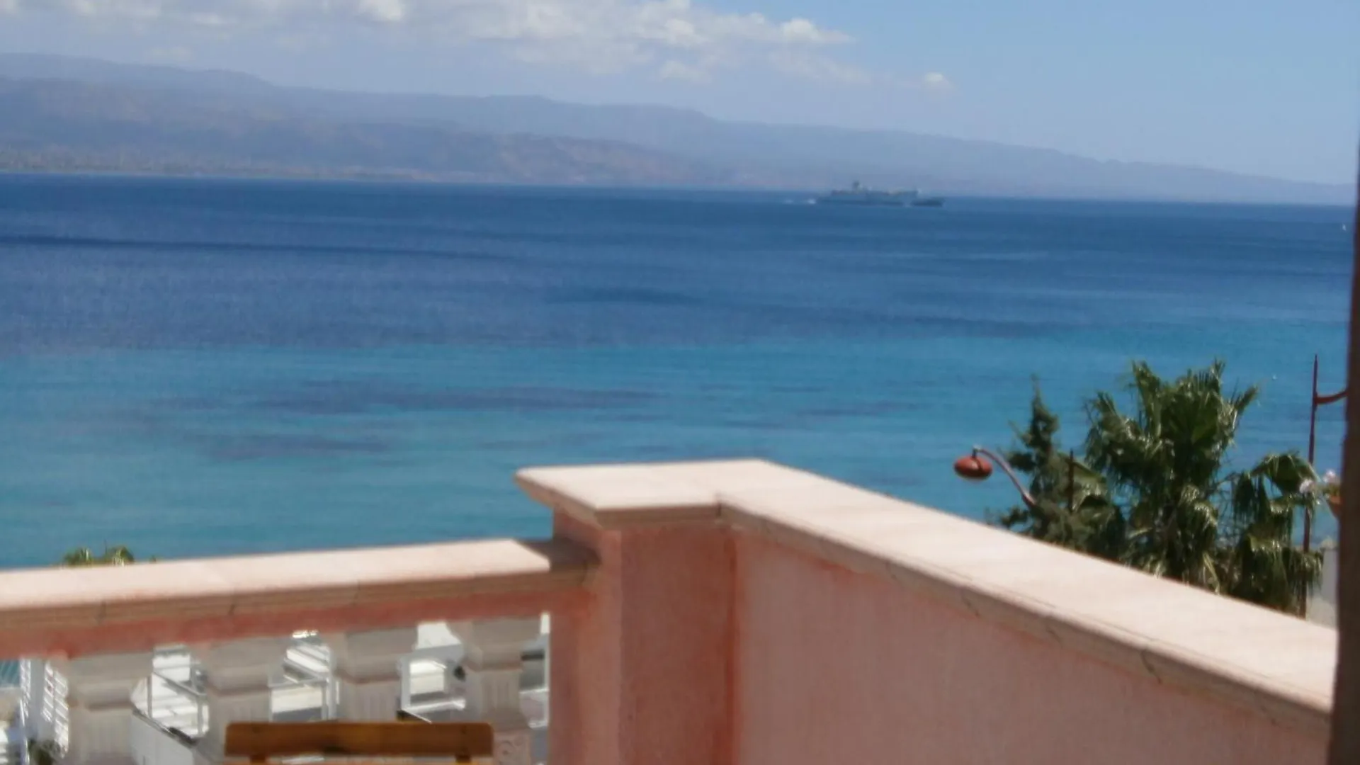 Blue Eden Strait Appartement Messina